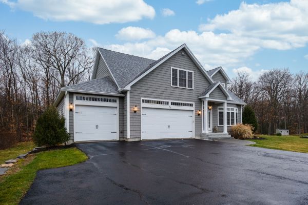 Cost of Driveway Tarring in Palm Beach Gardens