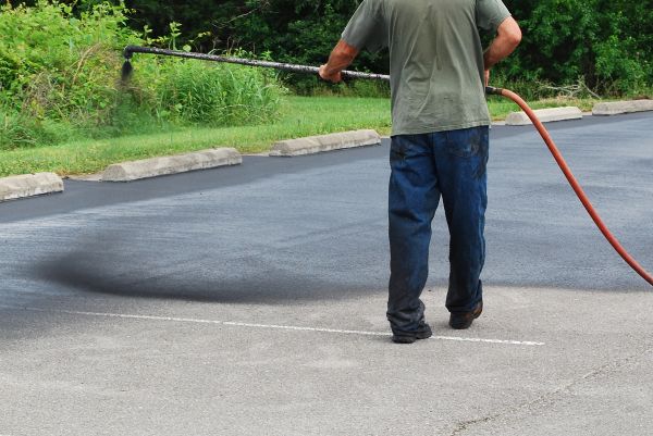 Cost of Lot Sealcoating in Palm Beach Gardens