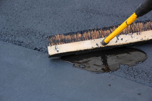 Driveway Asphalt Sealing in Palm Beach Gardens