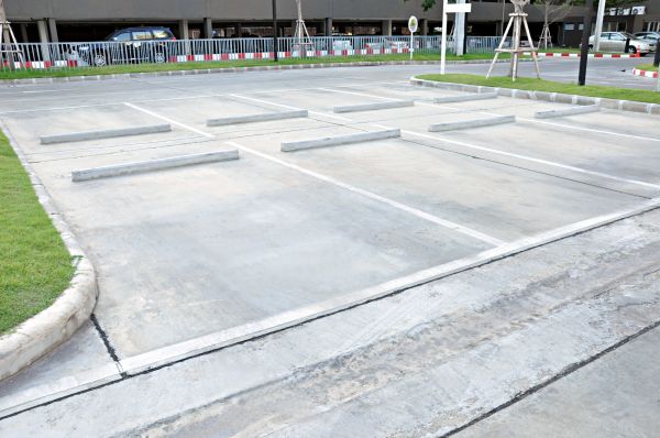 Parking Lot Resurfacing in Palm Beach Gardens