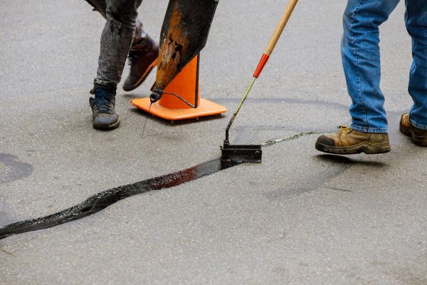 Parking Lot Crack Sealing in Palm Beach Gardens